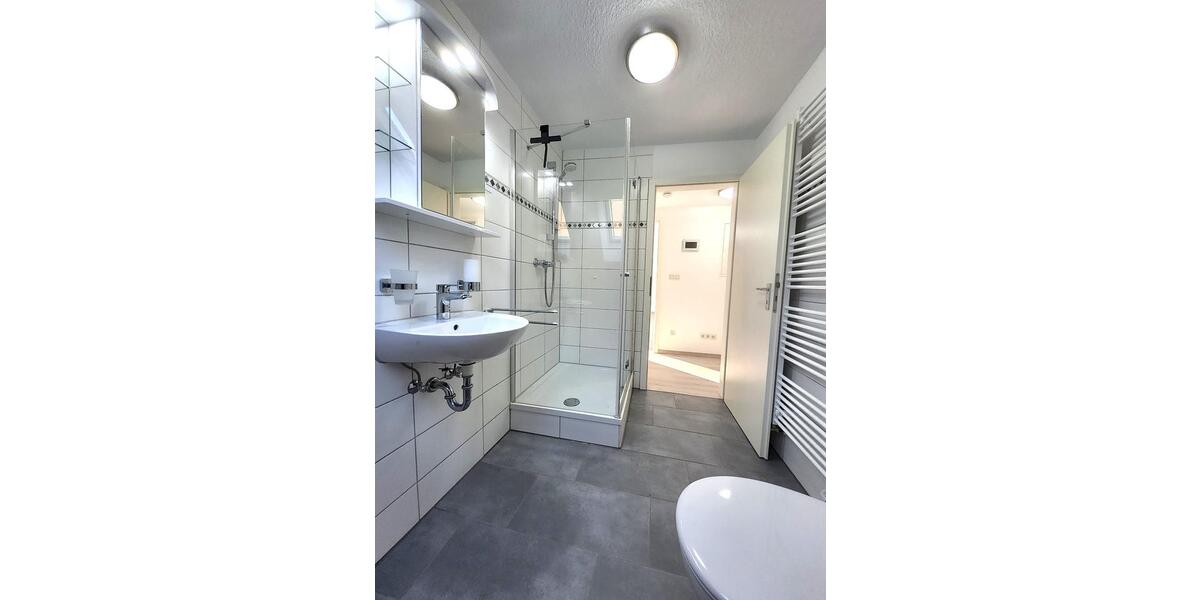 Dachgeschoßwohnung Saarbrücken Eschberg - 2.5 Zimmer, 51 m&sup2;, 560&euro; | Angebot:25840287