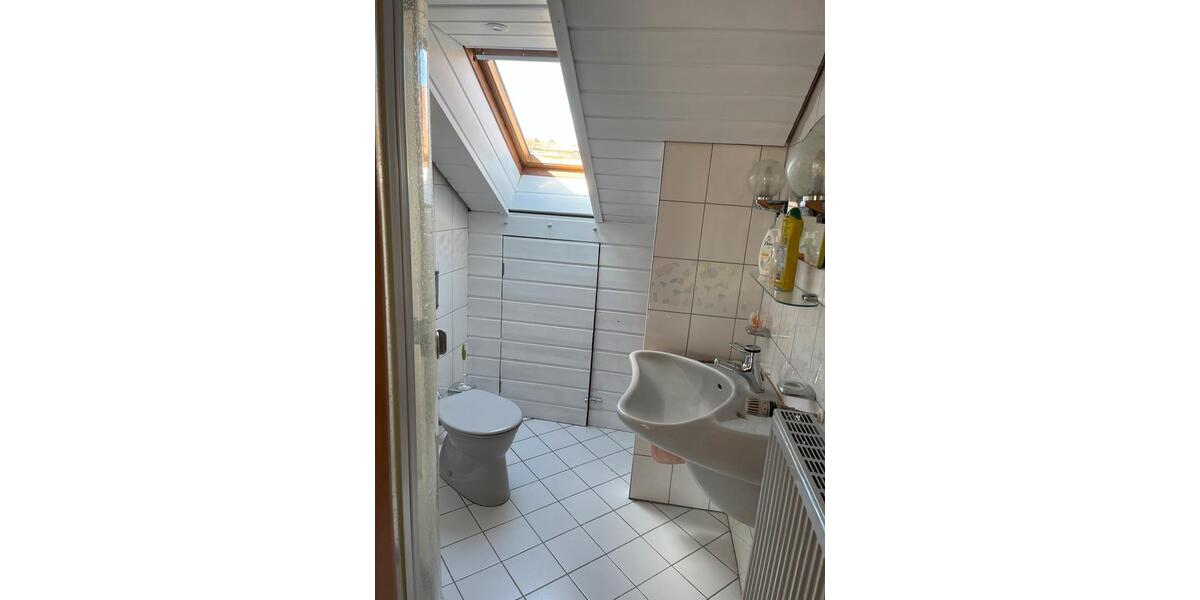 Dachgeschoßwohnung Neunkirchen - 2 Zimmer, 65 m&sup2;, 490&euro; | Angebot:25921066