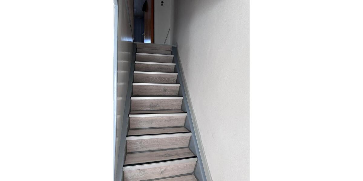 Reihenhaus Eppelborn - 8 Zimmer, 145 m&sup2;, 1.100&euro; | Angebot:26612377