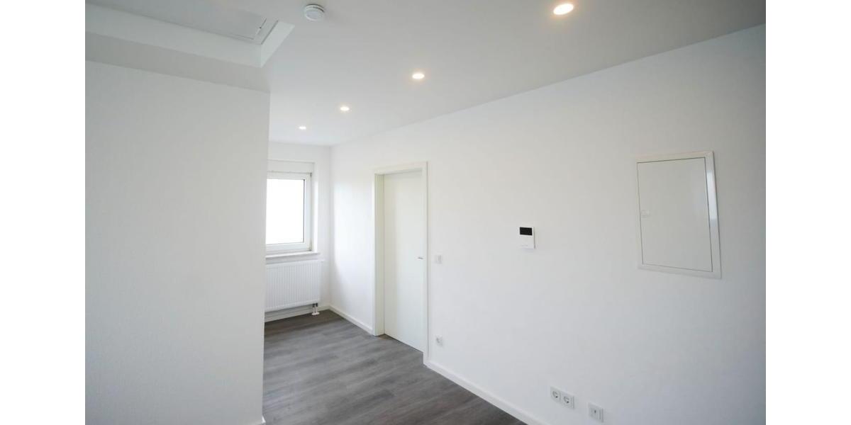 Etagenwohnung Saarlouis - 2 Zimmer, 96 m&sup2;, 850&euro; | Angebot:25853640