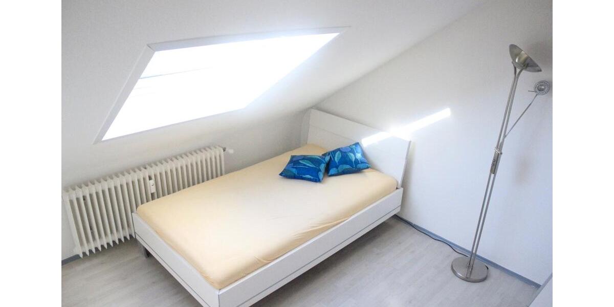 Dachgeschoßwohnung Riegelsberg - 3 Zimmer, 100 m&sup2;, 650&euro; | Angebot:26688709