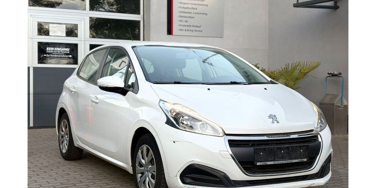 Peugeot 208 125.000 km 4.999 &euro; Beckingen 66701