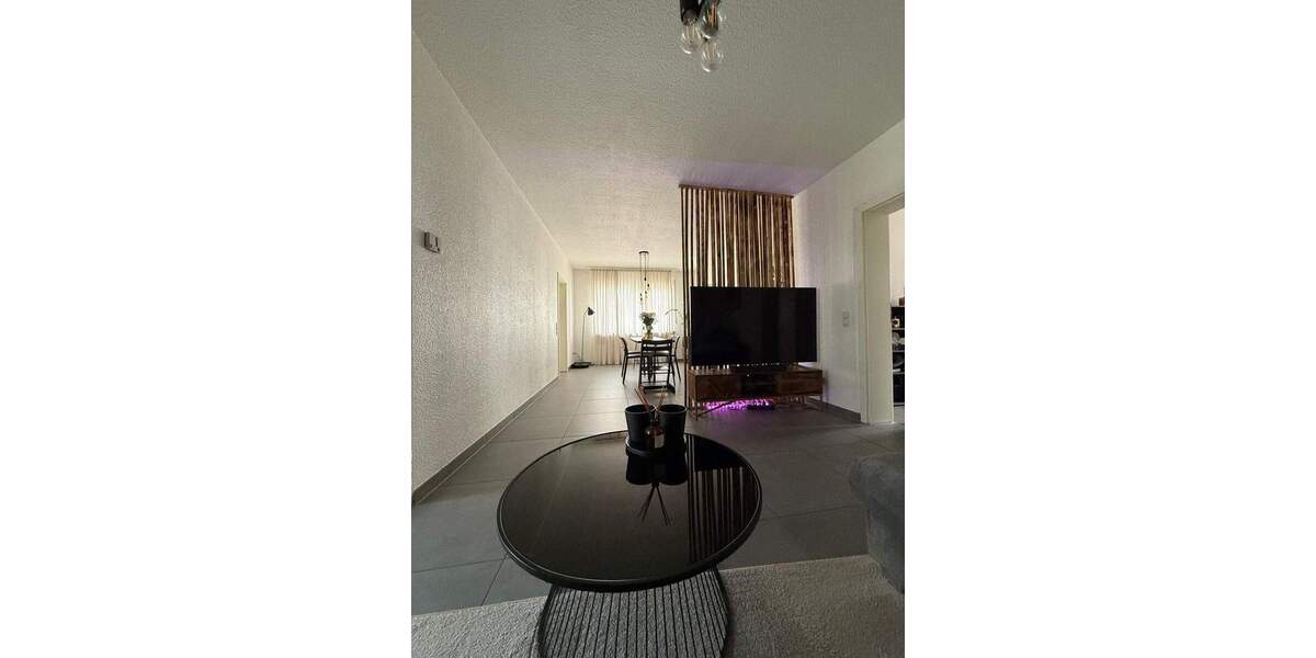 Etagenwohnung Wadgassen Hostenbach - 3 Zimmer, 78 m&sup2;, 780&euro; | Angebot:25862373