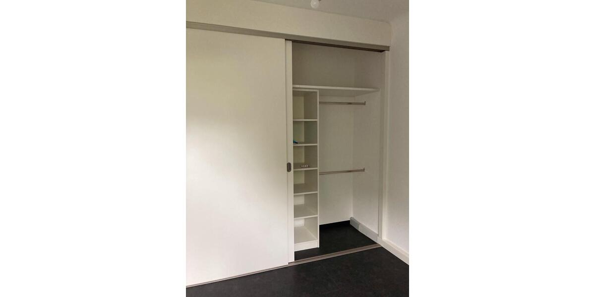 Dachgeschoßwohnung Saarbrücken - 2.5 Zimmer, 57 m&sup2;, 640&euro; | Angebot:26640022