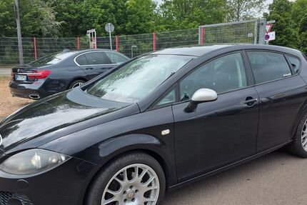 Seat Leon 277.000 km 2.490 &euro; Saarlouis 66740