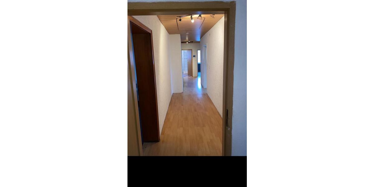 Dachgeschoßwohnung Quierschied - 1 Zimmer, 120 m&sup2;, 480&euro; | Angebot:25795235