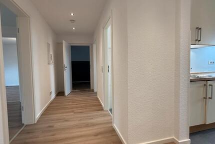 Wohnung Saarbrücken West - 3 Zimmer, 80 m&sup2;, 950&euro; | Angebot:25875519