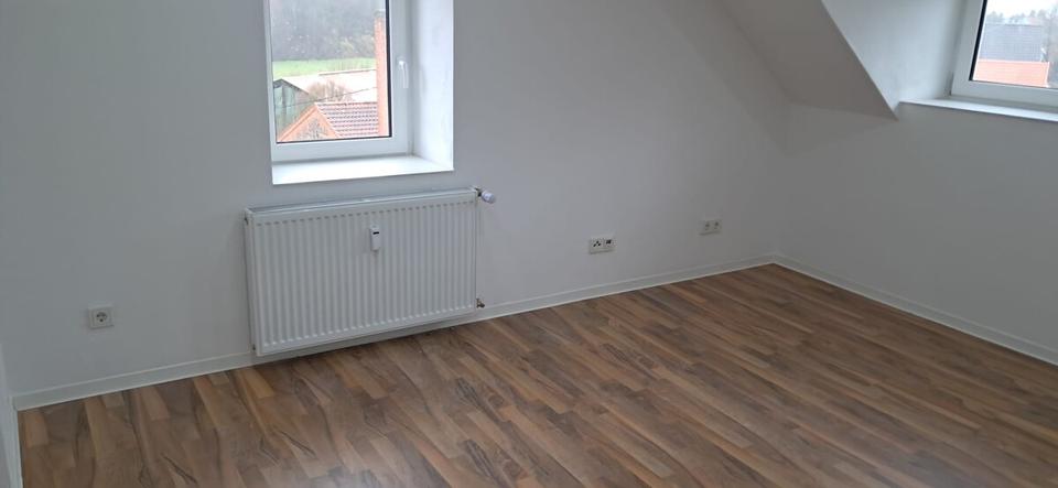 Dachgeschoßwohnung Sankt Wendel - 1 Zimmer, 80 m&sup2;, 750&euro; | Angebot:25053195