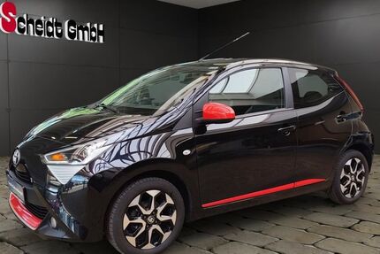 Toyota Aygo (X) 84.564 km 9.880 &euro; Schiffweiler 66578