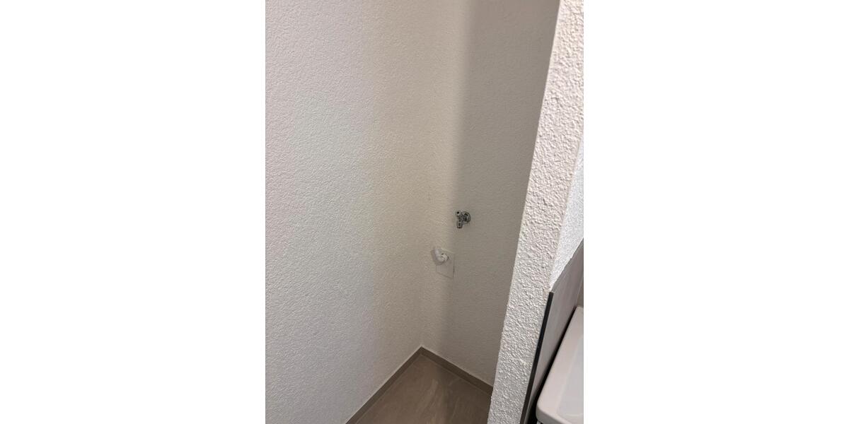 Etagenwohnung Saarbrücken Eschberg - 3 Zimmer, 70 m&sup2;, 940&euro; | Angebot:25804538