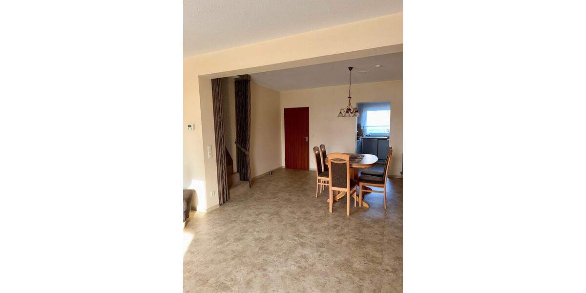 Reihenmittelhaus Ensdorf - 5 Zimmer, 130 m&sup2;, 219.000&euro; | Angebot:25657434