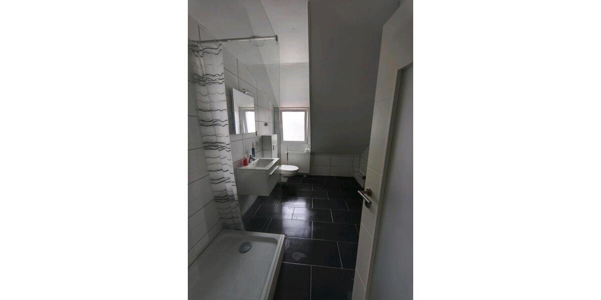 Dachgeschoßwohnung Bexbach - 2.5 Zimmer, 70 m&sup2;, 630&euro; | Angebot:26519223
