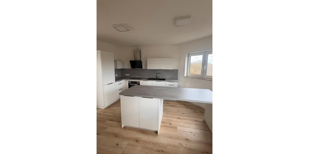 Dachgeschoßwohnung Saarlouis - 3 Zimmer, 80 m&sup2;, 770&euro; | Angebot:25945411