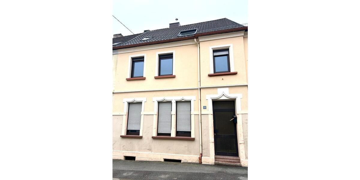 Einfamilienhaus Ottweiler - 5 Zimmer, 150 m&sup2;, 1.100&euro; | Angebot:25852793