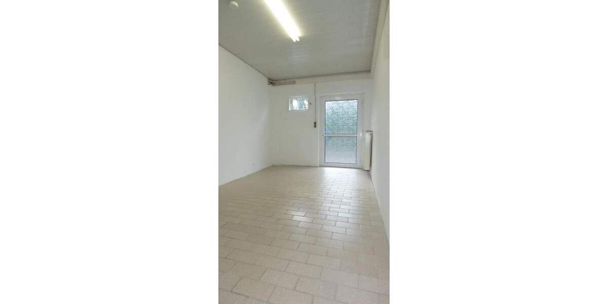 Gewerbeobjekt St. Ingbert Rentrisch - 3 Zimmer, 82 m&sup2;, 380&euro; | Angebot:25731087