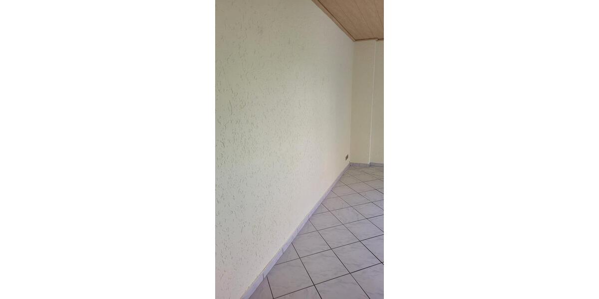 Erdgeschoßwohnung Riegelsberg - 4 Zimmer, 75 m&sup2;, 530&euro; | Angebot:25945410