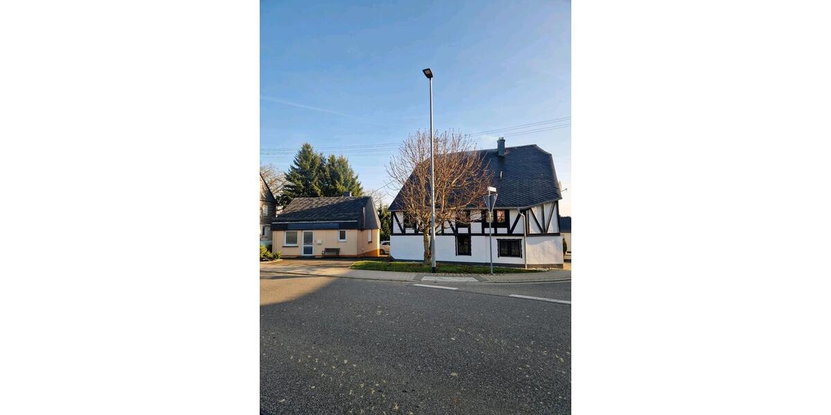 Einfamilienhaus Homburg - 5 Zimmer, 155 m&sup2;, 259.000&euro; | Angebot:25971207