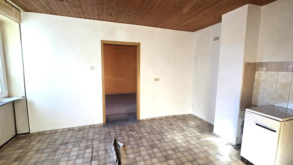 Reihenhaus Saarbrücken Dudweiler - 5 Zimmer, 110 m&sup2;, 100.000&euro; | Angebot:26780235