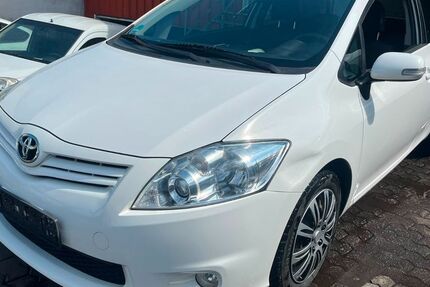 Toyota Auris 225.000 km 2.480 &euro; Saarlouis 66740