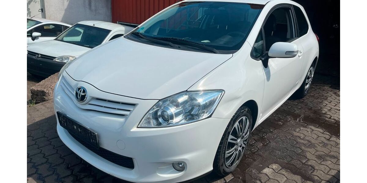 Toyota Auris 225.000 km 2.480 &euro; Saarlouis 66740
