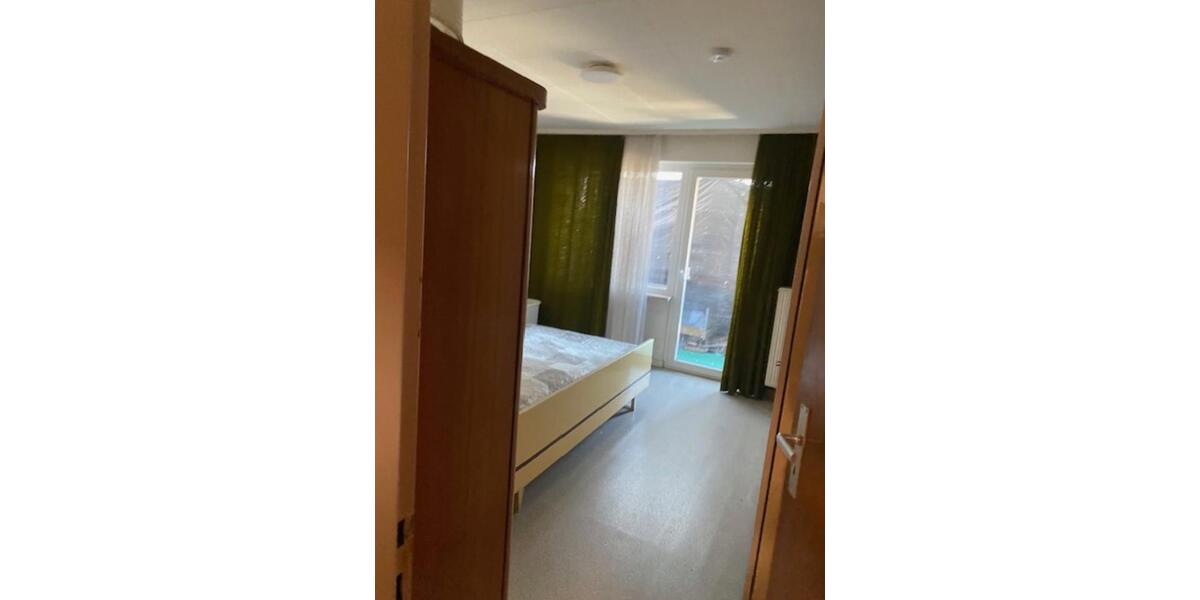 Etagenwohnung Neunkirchen - 3 Zimmer, 80 m&sup2;, 700&euro; | Angebot:25294832