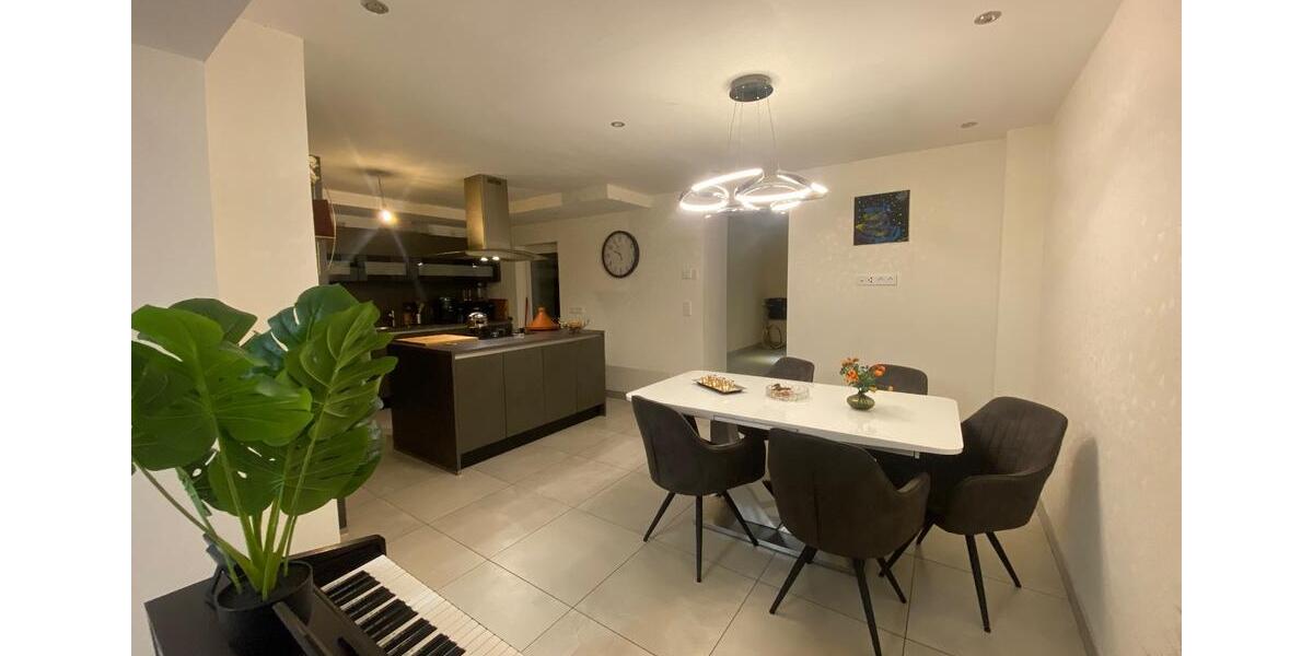 Reihenhaus Schwalbach - 5 Zimmer, 150 m&sup2;, 289.000&euro; | Angebot:26234193