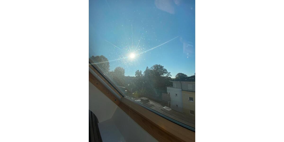 Dachgeschoßwohnung Saarbrücken Eschberg - 4 Zimmer, 125 m&sup2;, 950&euro; | Angebot:25852414