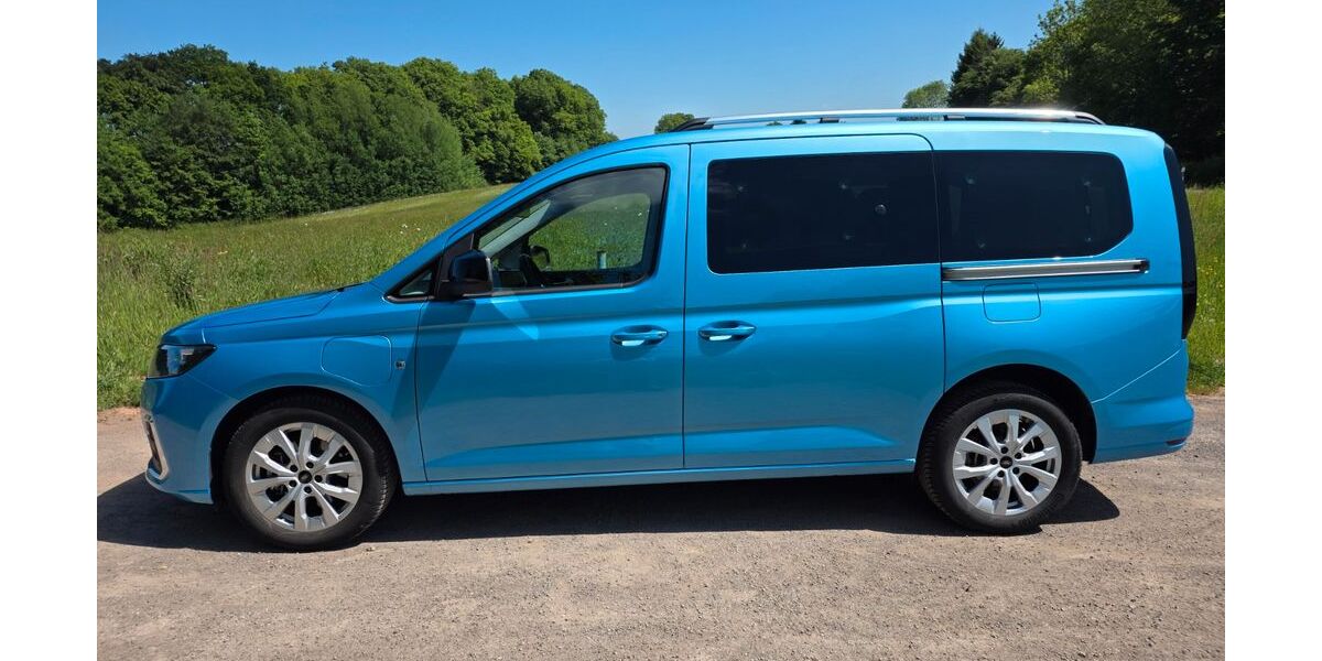 Ford Tourneo Connect 15.000 km 34.800 &euro; Schiffweiler 66578