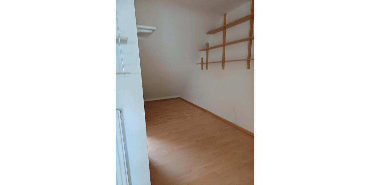 Etagenwohnung Völklingen - 5 Zimmer, 105 m&sup2;, 980&euro; | Angebot:25964523