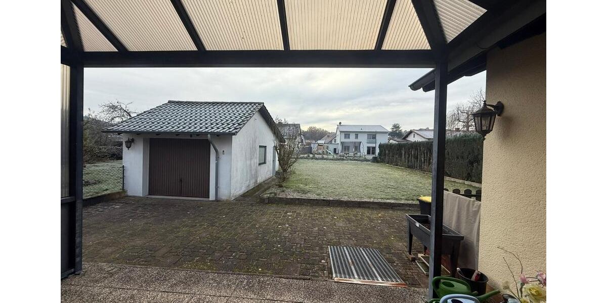 Doppelhaushälfte Kirkel - 10 Zimmer, 230 m&sup2;, 340.000&euro; | Angebot:24868755