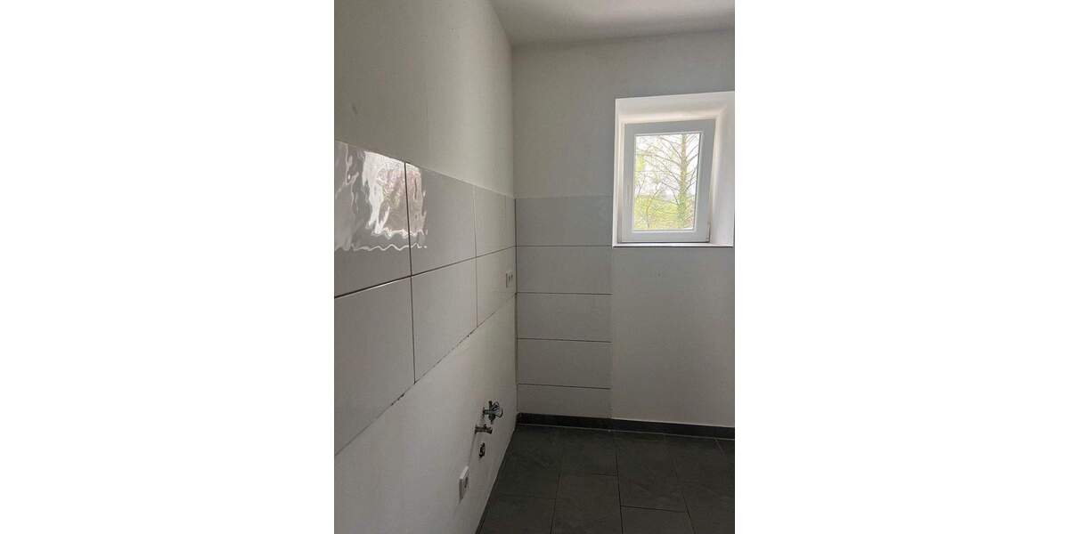 Einfamilienhaus Illingen - Uchtelfangen Uchtelfangen - 4 Zimmer, 110 m&sup2;, 165.000&euro; | Angebot:25663165