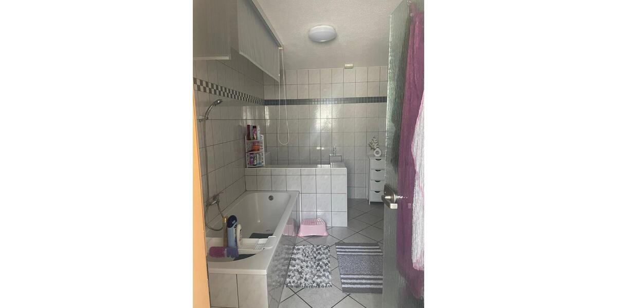 Etagenwohnung Schmelz - 3 Zimmer, 73 m&sup2;, 590&euro; | Angebot:26165328