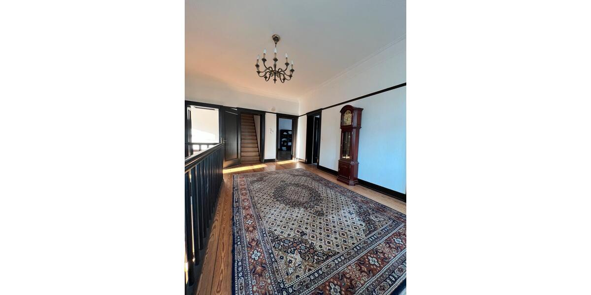 Reihenhaus Völklingen - 10 Zimmer, 350 m&sup2;, 395.000&euro; | Angebot:27102521