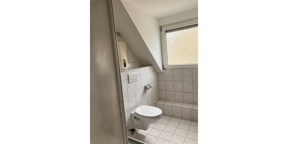 Dachgeschoßwohnung Saarbrücken Malstatt - 3 Zimmer, 61 m&sup2;, 590&euro; | Angebot:25171343