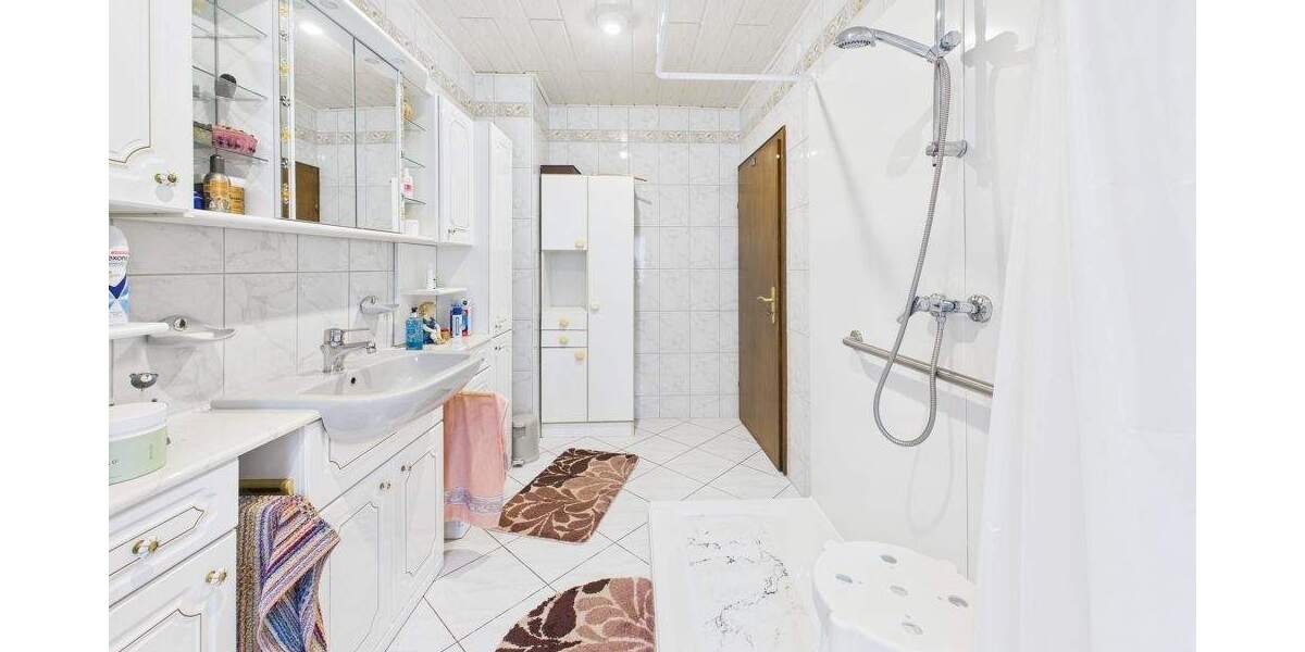 Einfamilienhaus Völklingen / Lauterbach Lauterbach - 6 Zimmer, 150 m&sup2;, 195.000&euro; | Angebot:25687885