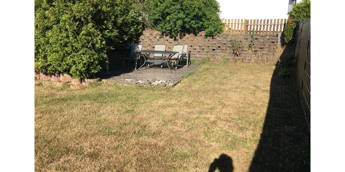 Etagenwohnung Schiffweiler - 2 Zimmer, 65 m&sup2;, 600&euro; | Angebot:25178392