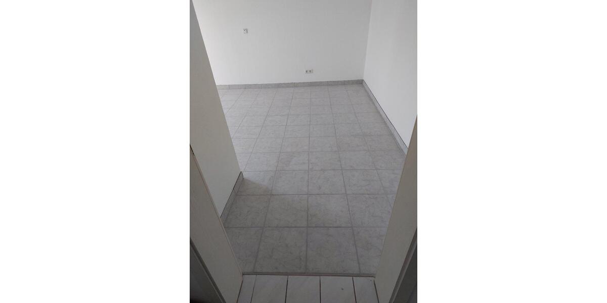 Etagenwohnung Bexbach - 3 Zimmer, 83 m&sup2;, 820&euro; | Angebot:26704508