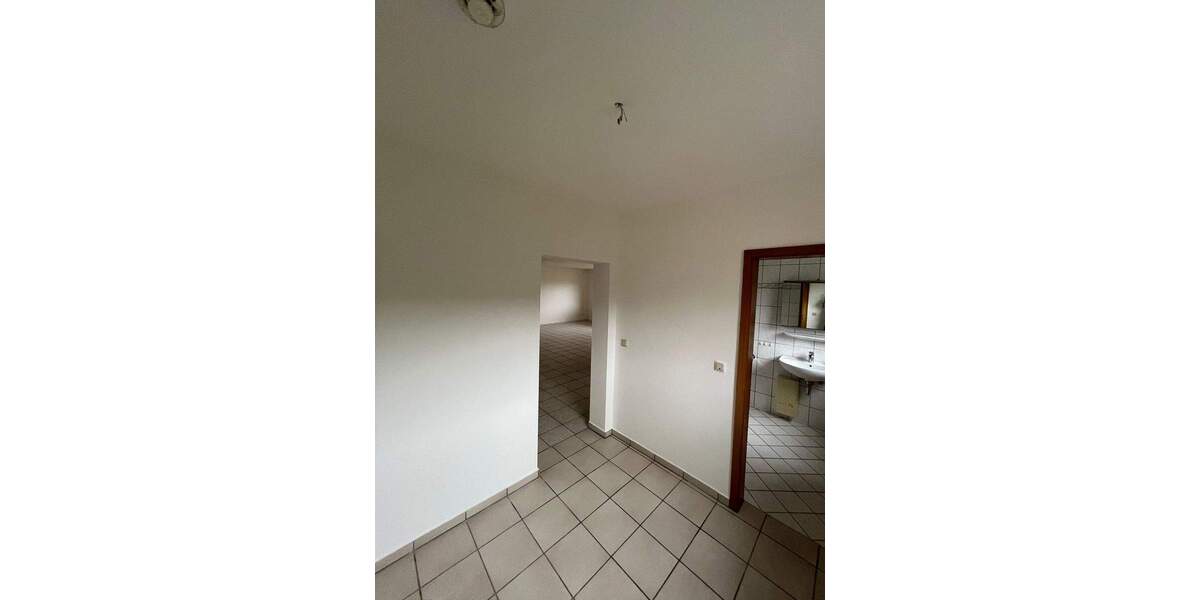 Etagenwohnung Völklingen Stadtmitte - 2 Zimmer, 73 m&sup2;, 570&euro; | Angebot:25683669