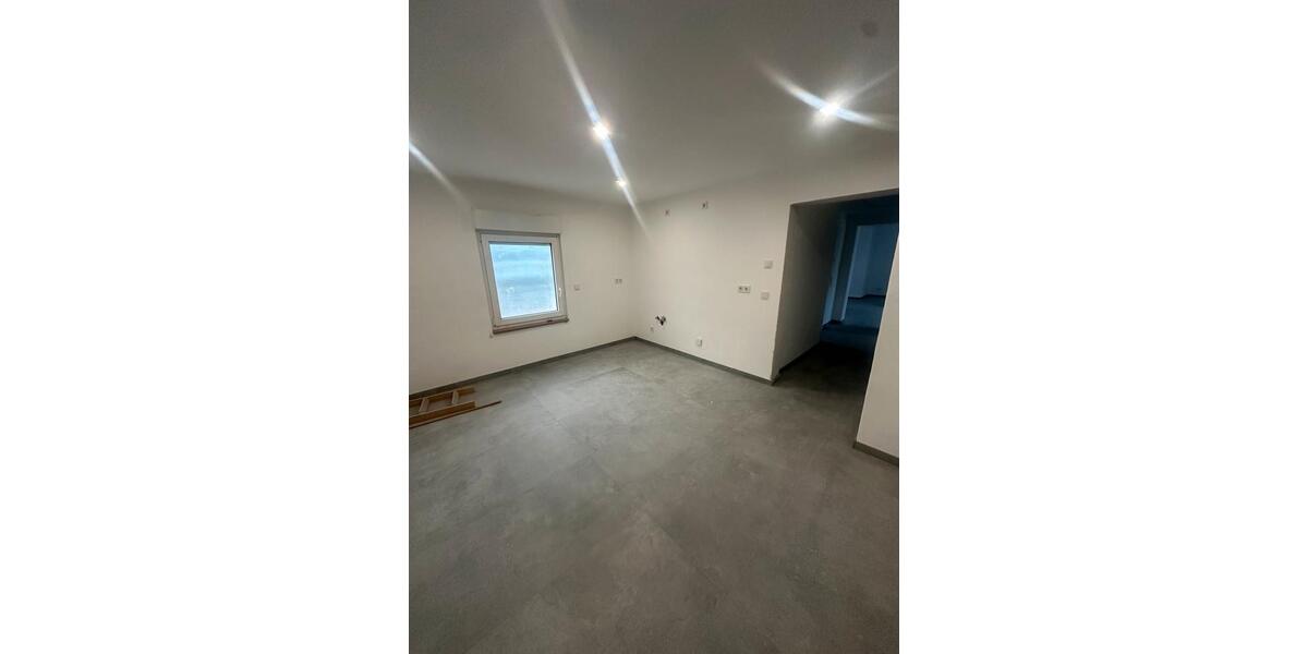 Dachgeschoßwohnung Blieskastel - 3 Zimmer, 85 m&sup2;, 900&euro; | Angebot:26594128
