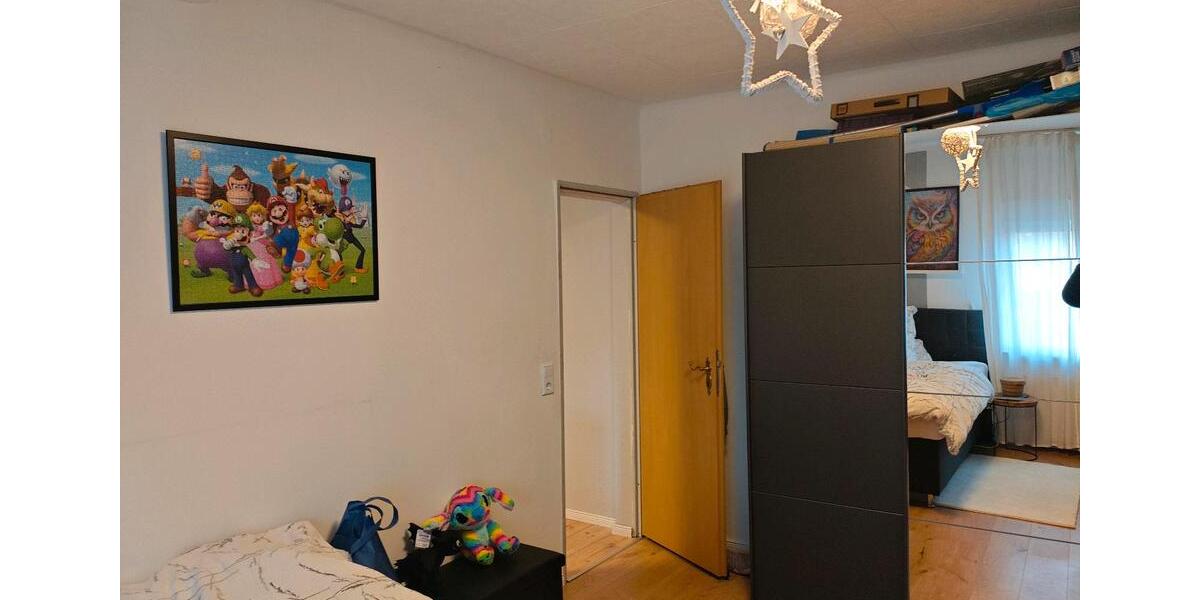 Dachgeschoßwohnung Großrosseln - 3 Zimmer, 80 m&sup2;, 600&euro; | Angebot:25852416