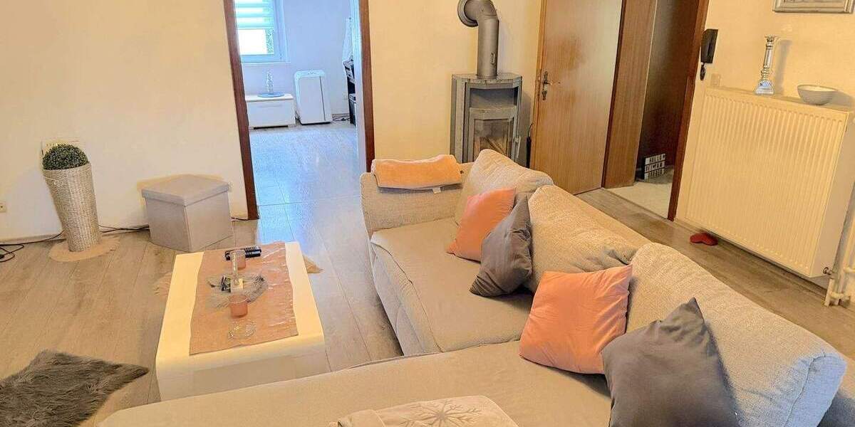 Einfamilienhaus Püttlingen - 6 Zimmer, 168 m&sup2;, 199.000&euro; | Angebot:25674631