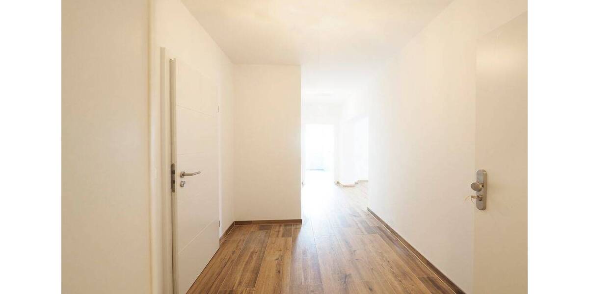 Etagenwohnung Friedrichsthal - 3 Zimmer, 97 m&sup2;, 850&euro; | Angebot:25984565