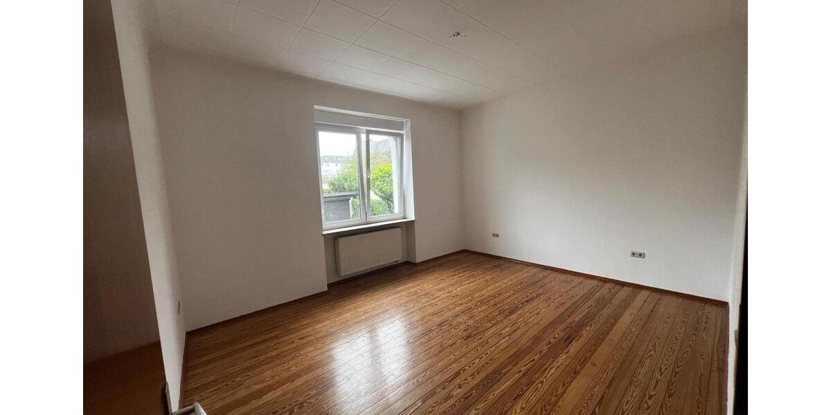 Erdgeschoßwohnung Saarlouis - 3 Zimmer, 75 m&sup2;, 1.000&euro; | Angebot:24351930