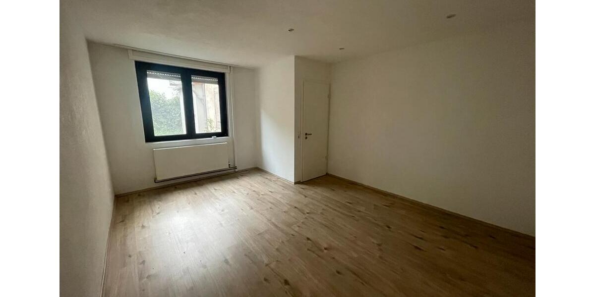 Mehrfamilienhaus, Wohnhaus Beckingen - 6 Zimmer, 200 m&sup2;, 299.000&euro; | Angebot:26407454