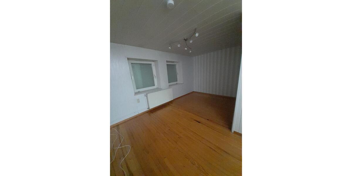 Einfamilienhaus Heusweiler - 3 Zimmer, 75 m&sup2;, 92.000&euro; | Angebot:25283380