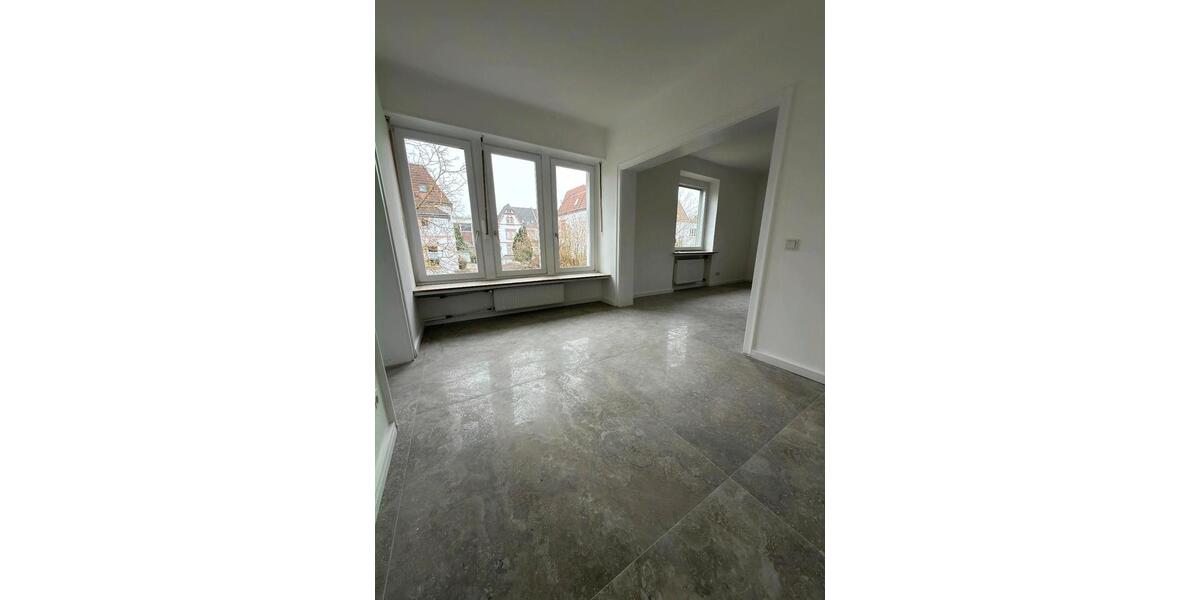 Etagenwohnung Neunkirchen - 4 Zimmer, 137 m&sup2;, 1.150&euro; | Angebot:25445281
