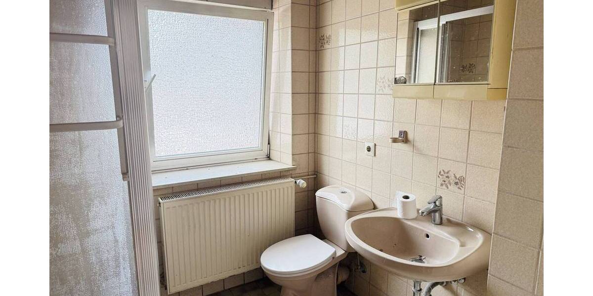 Reihenendhaus Dillingen / Diefflen Diefflen - 8 Zimmer, 100 m&sup2;, 99.000&euro; | Angebot:26289726