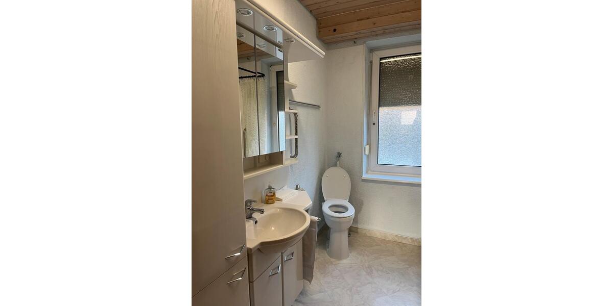 Etagenwohnung Saarbrücken Eschberg - 3 Zimmer, 75 m&sup2;, 680&euro; | Angebot:25614160