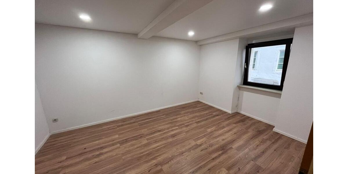 Etagenwohnung Ottweiler - 3 Zimmer, 88 m&sup2;, 890&euro; | Angebot:25124923