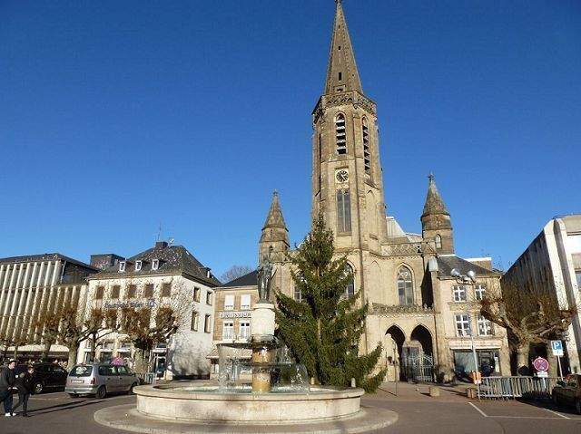 Gewerbeobjekt Saarlouis - 4 Zimmer, 120 m&sup2;, 750&euro; | Angebot:26488010